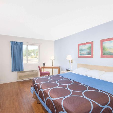 Super 8 By Wyndham Webster/Rochester מראה חיצוני תמונה