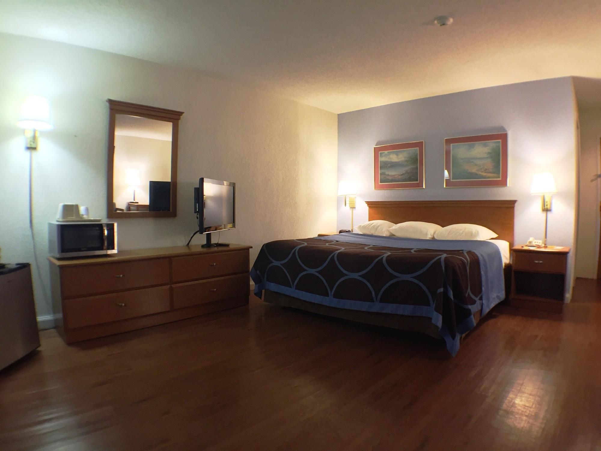 Super 8 By Wyndham Webster/Rochester מראה חיצוני תמונה